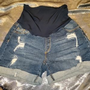 Maternity shorts